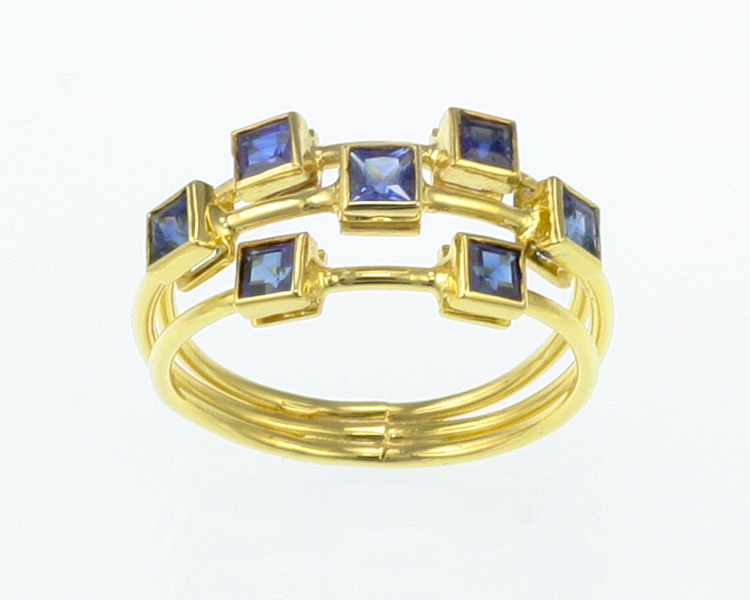 Blue sapphire ring - Click Image to Close