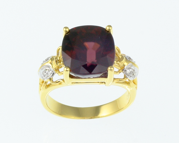 Zircon and diamond ring - Click Image to Close