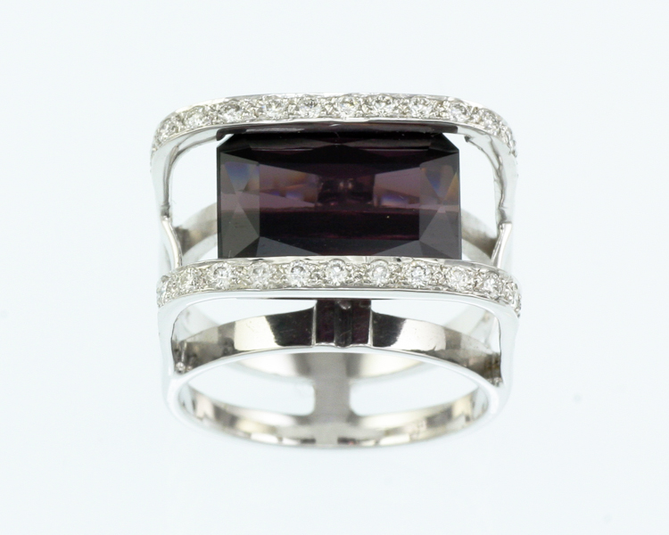 Tourmaline and diamond ring - Click Image to Close