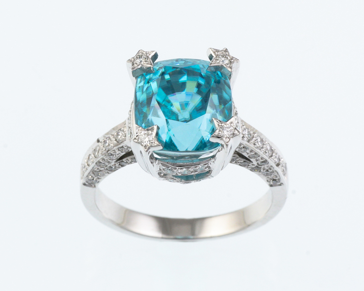 Zircon and diamond ring - Click Image to Close