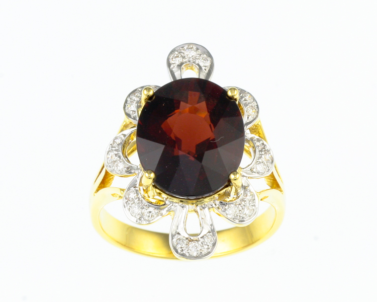 Garnet and diamond ring - Click Image to Close