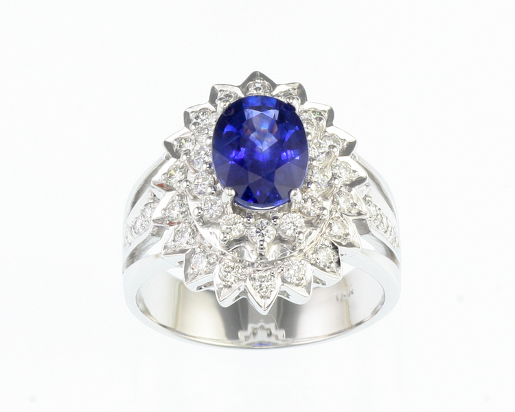 Blue sapphire and diamond ring - Click Image to Close