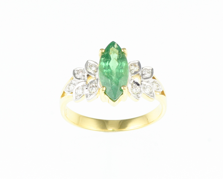 Tsavorite garnet and diamond ring - Click Image to Close