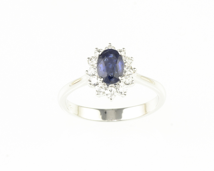 Blue sapphire and diamond ring - Click Image to Close