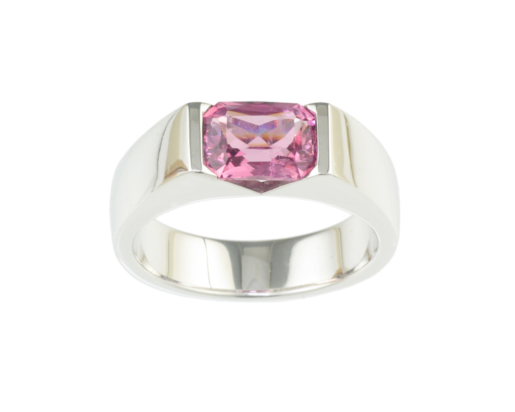 Spinel ring - Click Image to Close