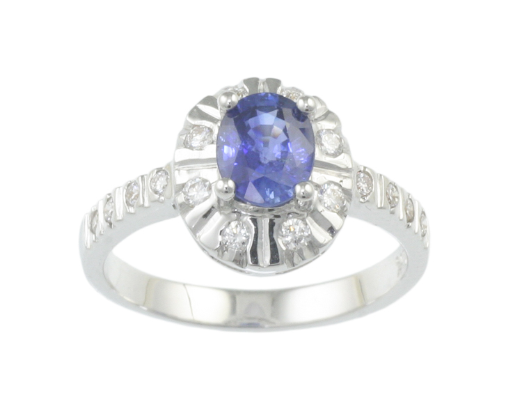 Blue sapphire and diamond ring - Click Image to Close