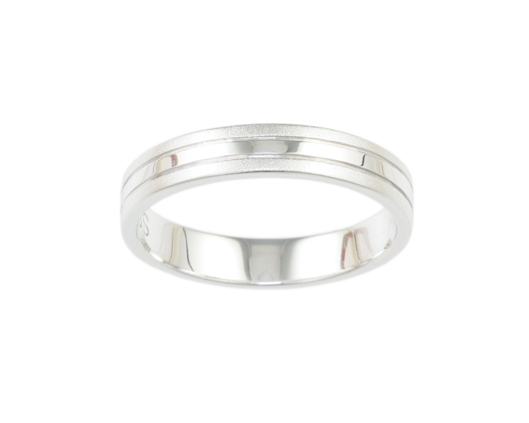 White gold ring - Click Image to Close