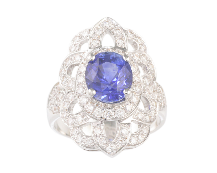 Blue sapphire and diamond ring - Click Image to Close