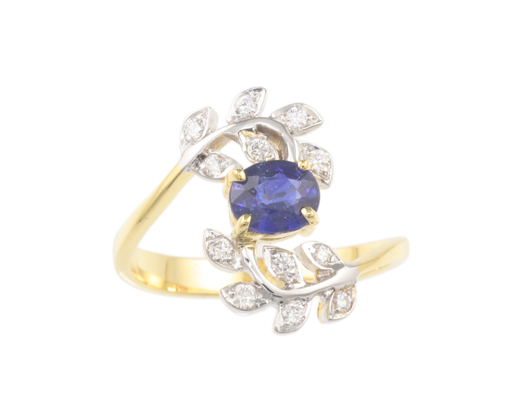 Blue sapphire and diamond ring - Click Image to Close