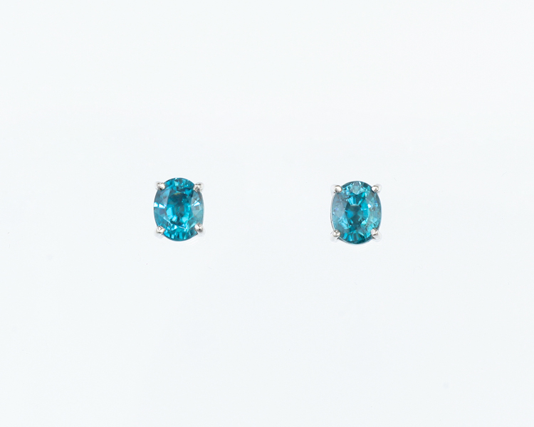 Zircon earrings - Click Image to Close