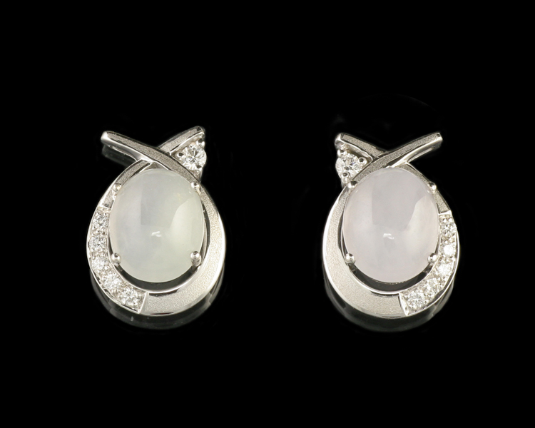 Jadeite (type-A) and diamond earrings - Click Image to Close