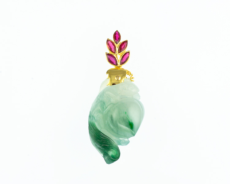 Jadeite (type-A) carving and ruby pendant - Click Image to Close