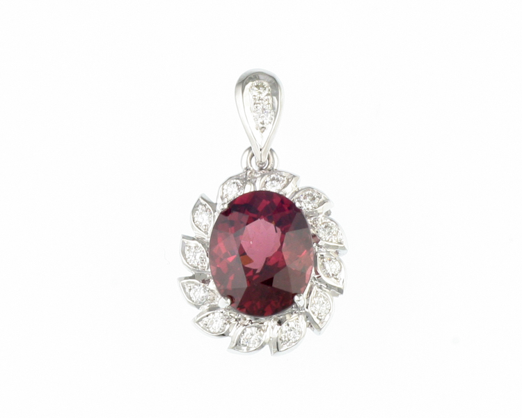 Malaya garnet and diamond pendant - Click Image to Close