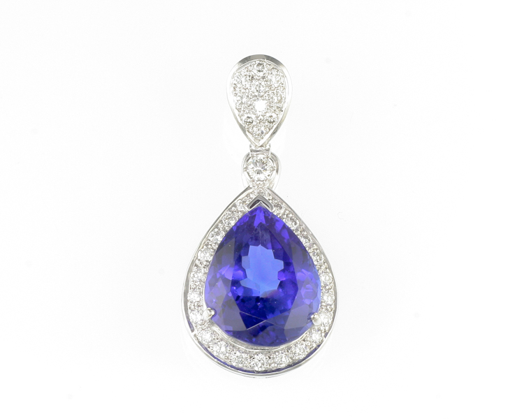 Tanzanite and diamond pendant - Click Image to Close