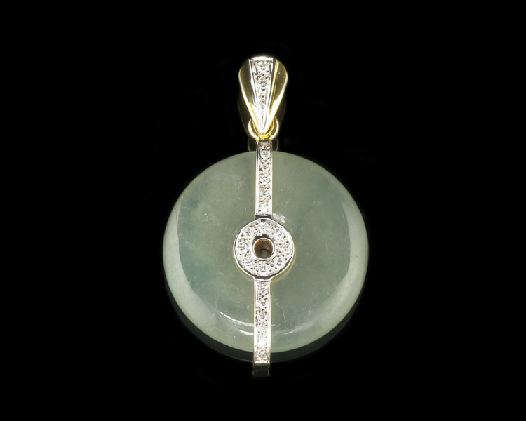 Jadeite (type-A) carving and diamond pendant - Click Image to Close