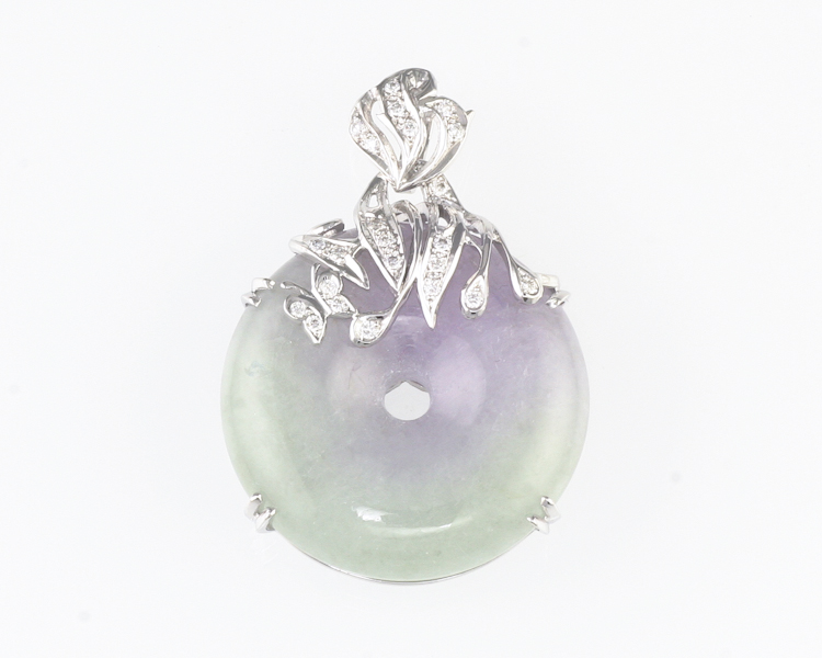 Jadeite (type-A) carving and diamond pendant - Click Image to Close