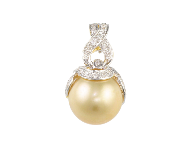 Pearl and diamond pendant - Click Image to Close