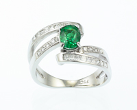 Tsavorite garnet and diamond ring