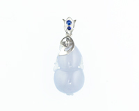 Jadeite (type-A) carving and blue sapphire pendant