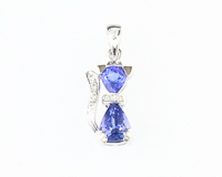 Tanzanite and diamond pendant